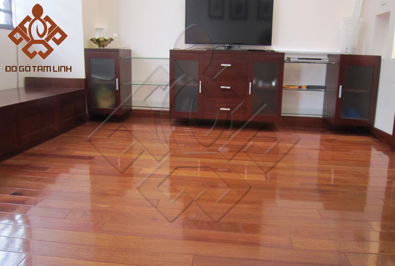  Sàn gỗ tự nhiên dùng cho phòng khách