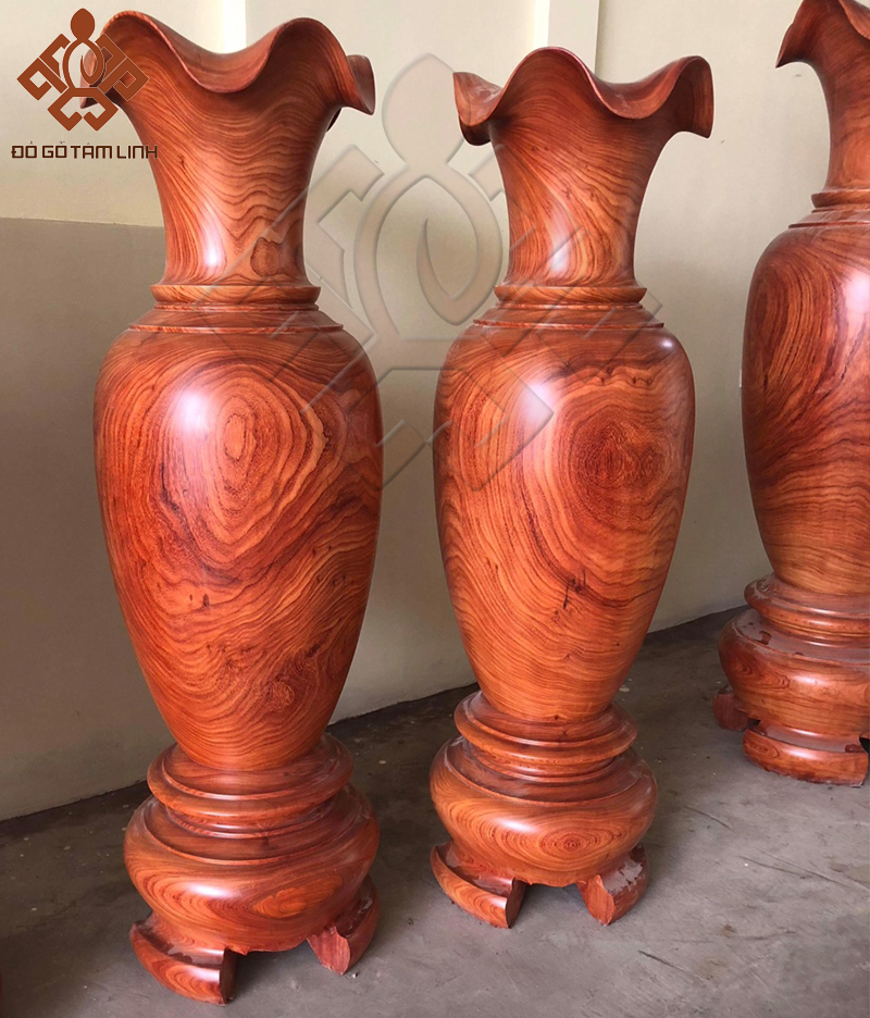 Cặp lục bình được thiết kế bằng gỗ Hương Nam Phi