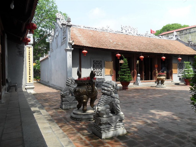 Toàn cảnh đền thờ nữ tướng Lê Chân